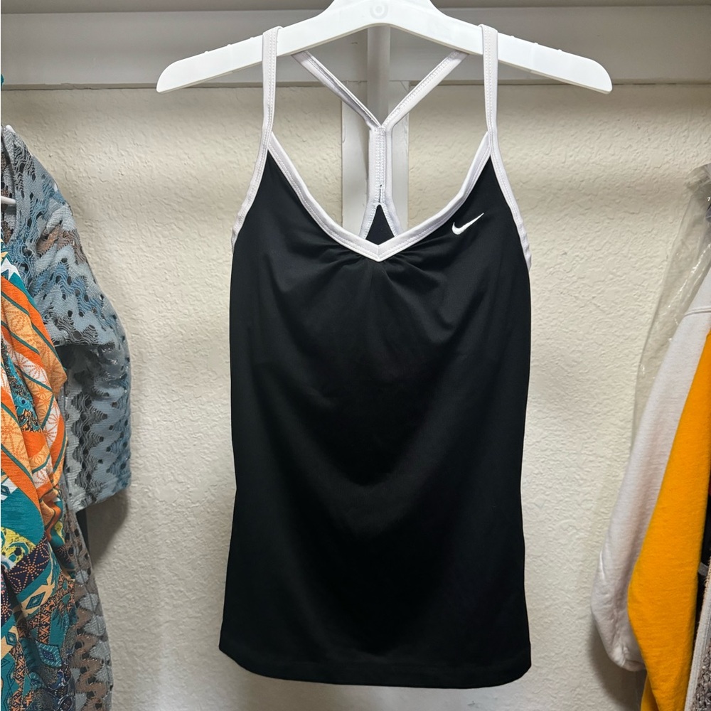 Women’s Dri-Fit Nike top